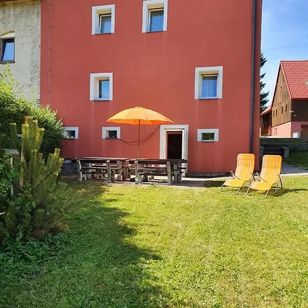 Viktoria Klinovec *